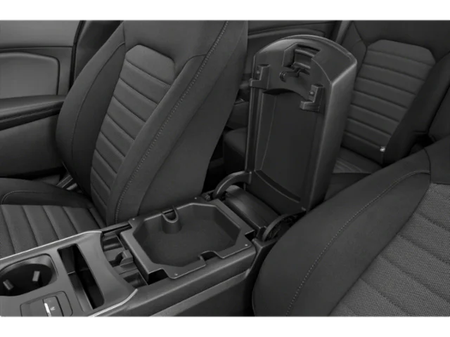 Used 2022 White Ford SE image 19