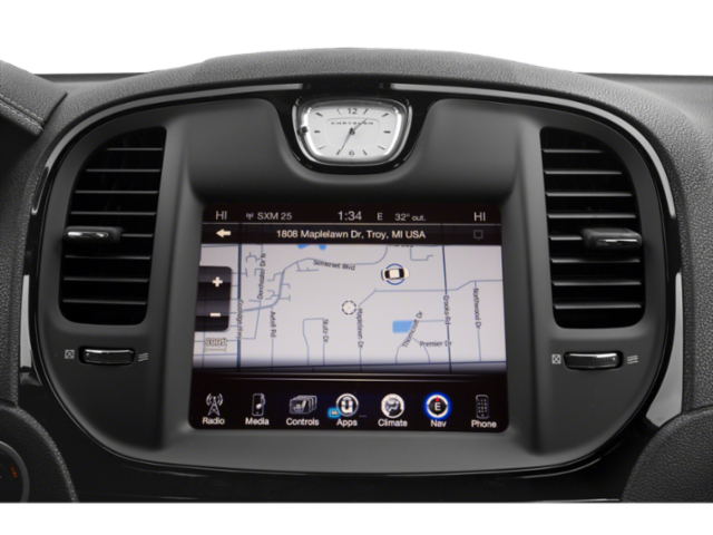 Used 2018 BLACK Chrysler 300S image 17