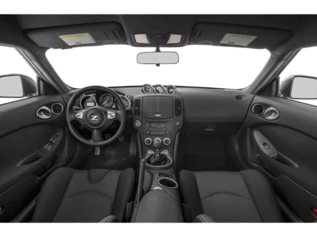 Used 2020 Red Nissan  image 5