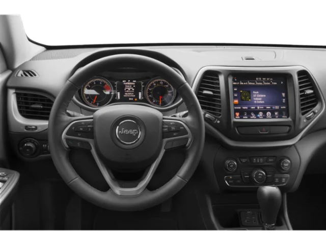 Used 2015 Brilliant Black Crys Jeep Latitude 4WD image 4
