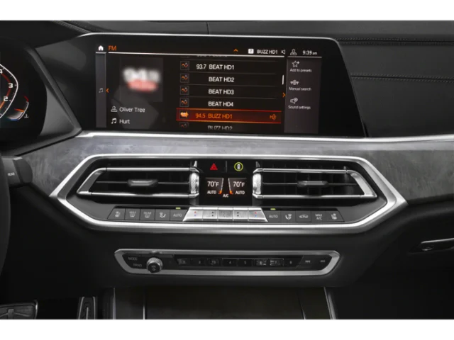 Used 2023 White BMW M50i image 7