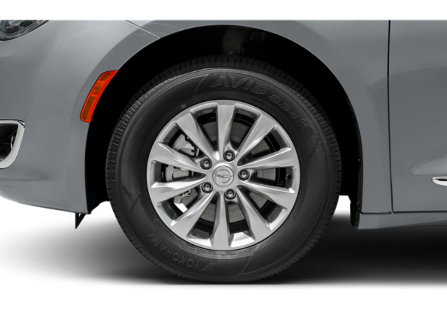 Used 2020 Bright White Clearcoat Chrysler Touring L image 8