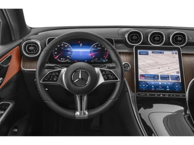 New 2026 Verde Silver Metallic Mercedes-Benz GLC 300 image 4