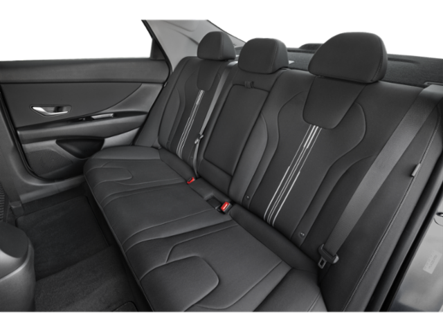 Used 2025 White Hyundai SEL Convenience image 10