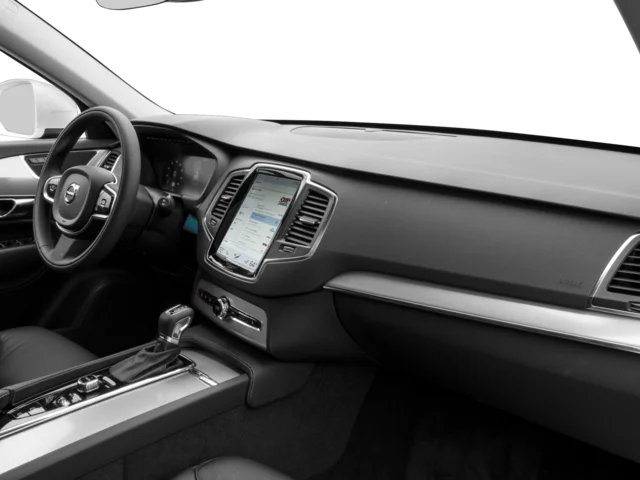 Used 2018 Crystal White Volvo Momentum image 16