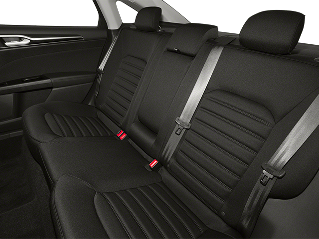 Used 2013 Tuxedo Black Metallic Ford SE image 18