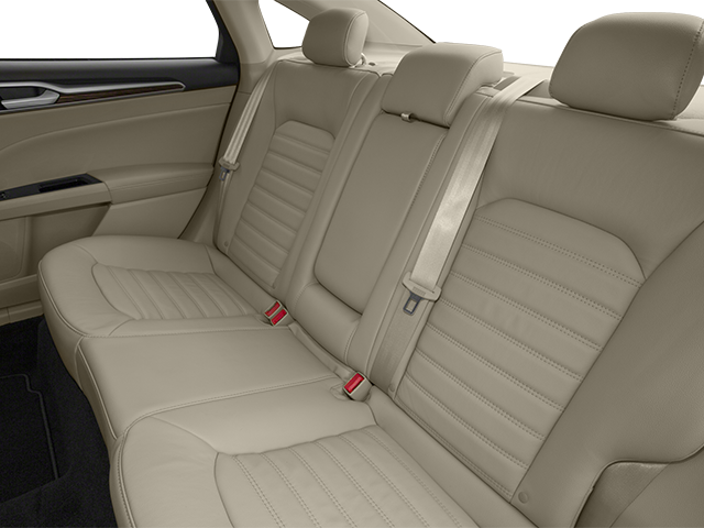 Used 2013 Black Ford SE image 19