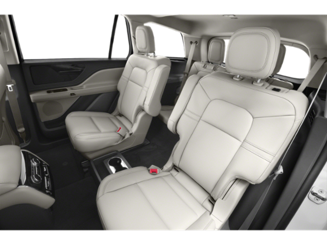 Used 2024 White Lincoln Premiere image 10