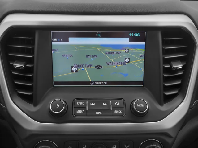 Used 2017 Silver GMC Denali image 14