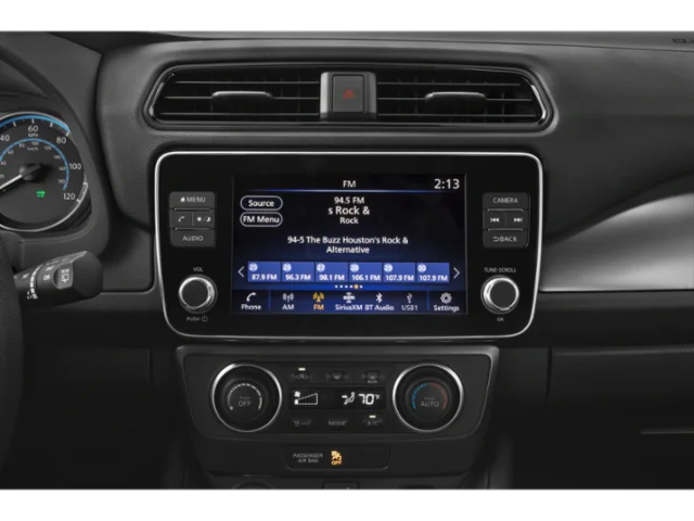 Used 2025 Gray Nissan S image 7