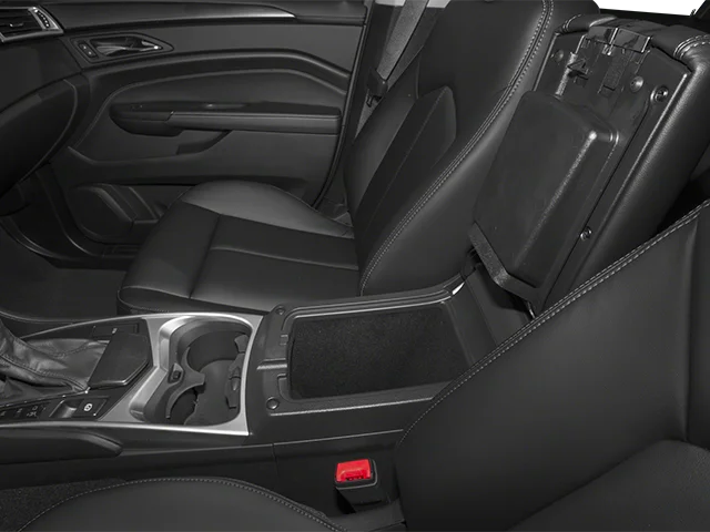 Used 2013  Cadillac Luxury Collection image 18