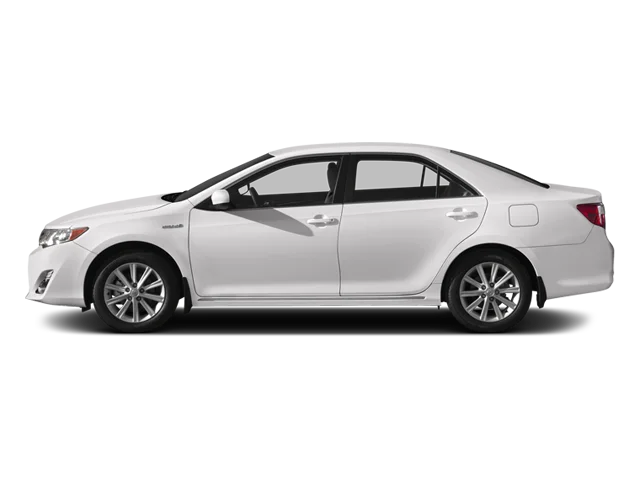 Used 2013 Super White Toyota LE image 3