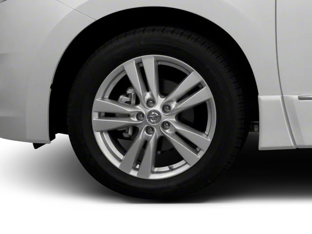 Used 2013 White Pearl Nissan SL image 9