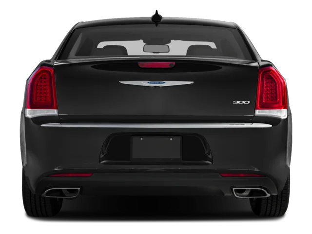Used 2017  Chrysler Limited image 5