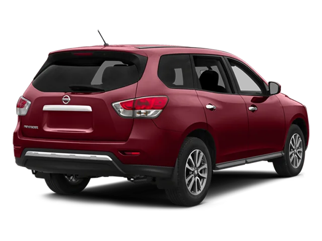 Used 2014 Cayenne Red Nissan SV image 2