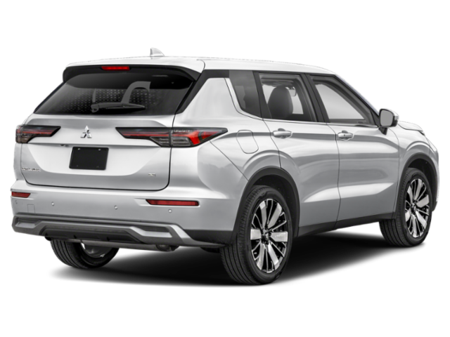 Used 2025  Mitsubishi SE image 2