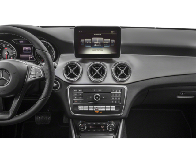 Used 2020 Polar White Mercedes-Benz GLA 250 image 8
