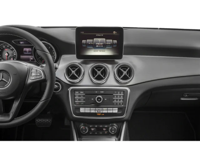 Used 2020 Gray Mercedes-Benz GLA 250 image 11