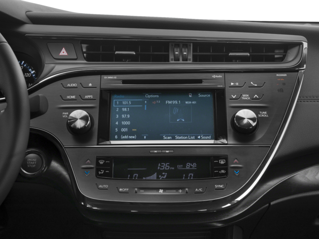 Used 2016 Blizzard Pearl Toyota XLE Plus image 7