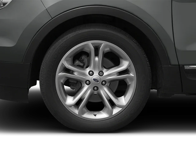 Used 2014 Black Ford Limited image 16