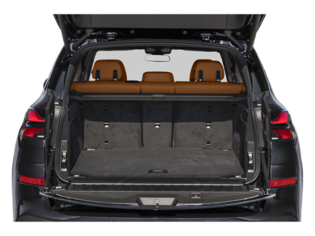 Used 2025 BLACK SAPPHIRE METALLIC BMW  image 8