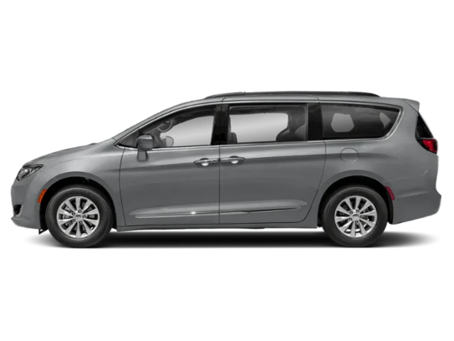 Used 2018 Billet Silver Metallic Clearcoat Chrysler Limited image 3