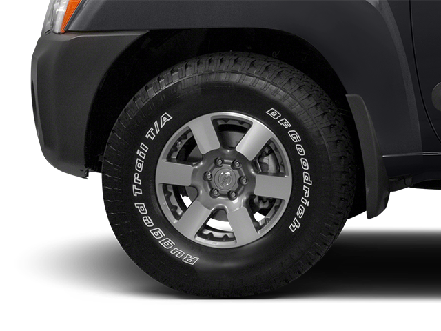 Used 2014 Glacier White Nissan Pro-4X image 14