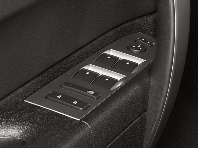 Used 2014 White Chevrolet LT image 22