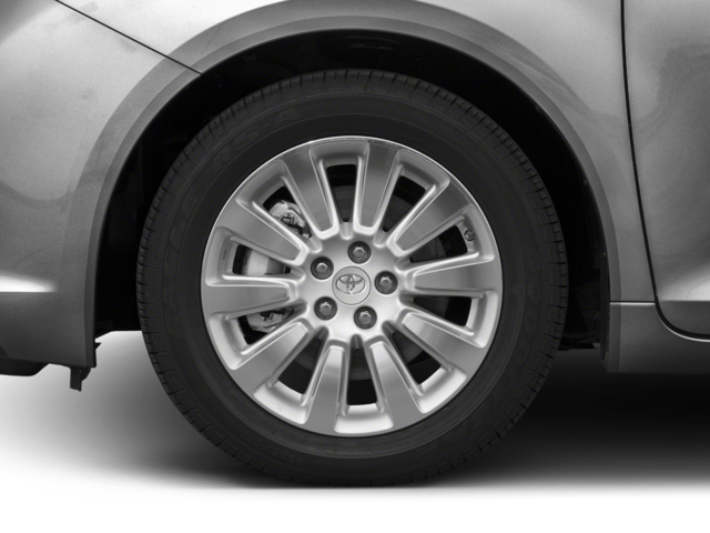 Used 2017 Blue Toyota XLE image 9