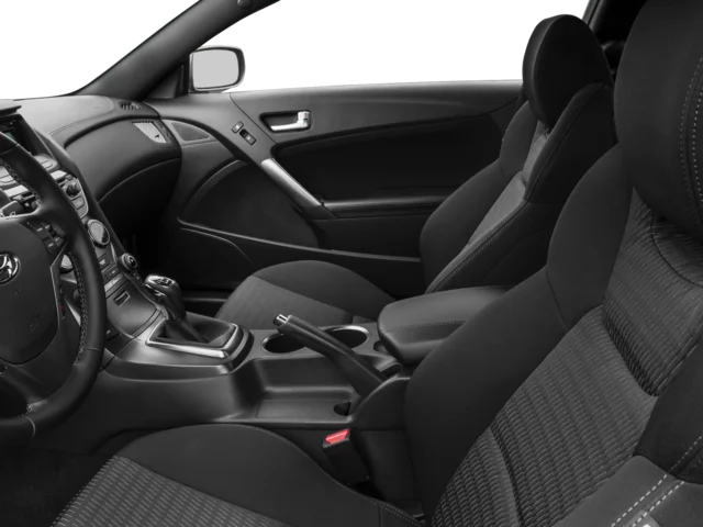 Used 2016 White Hyundai 3.8 image 13