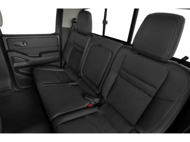Used 2022 Glacier White Nissan SV image 10