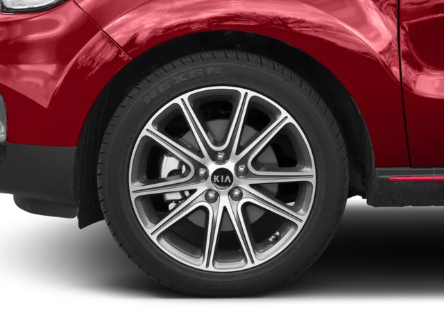 Used 2018 Silver Kia Exclaim image 8