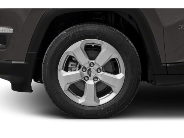 Used 2019 White Clearcoat Jeep Latitude image 12