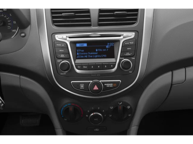 Used 2015 Red Hyundai GLS image 13