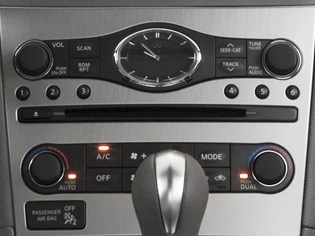 Used 2013 Graphite Shadow INFINITI Journey image 7