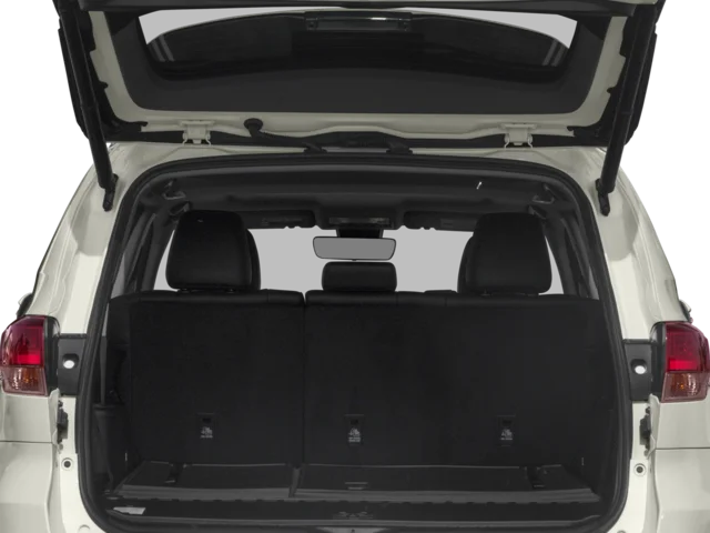 Used 2017 Gray Toyota XLE image 16