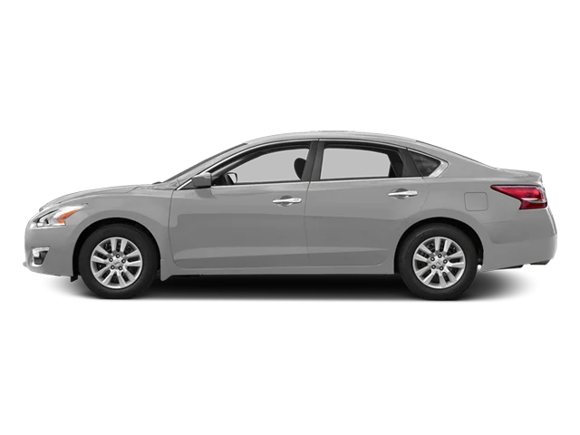 Used 2013 Brilliant Silver Metallic Nissan 2.5 S image 3