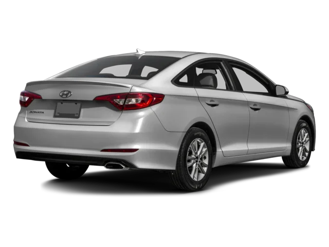 Used 2016 Silver Hyundai SE image 2