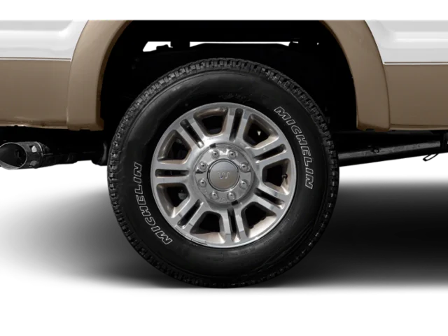 Used 2015 Tuxedo Black Metallic Ford Lariat image 9
