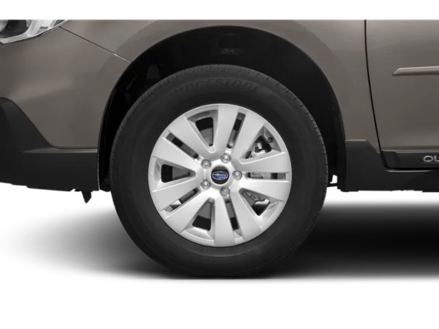 Used 2015 Crystal White Pearl Subaru 2.5i Premium image 17