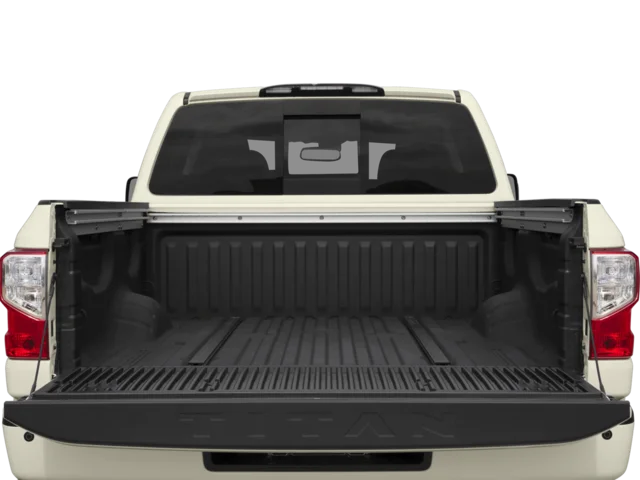 Used 2017 Red Nissan PRO-4X image 9