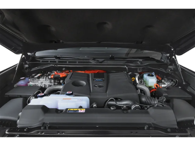 Used 2025 Pearl Toyota Platinum image 9