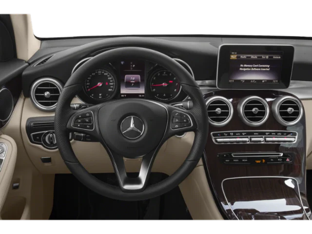 Used 2019 White Mercedes-Benz GLC 300 image 4