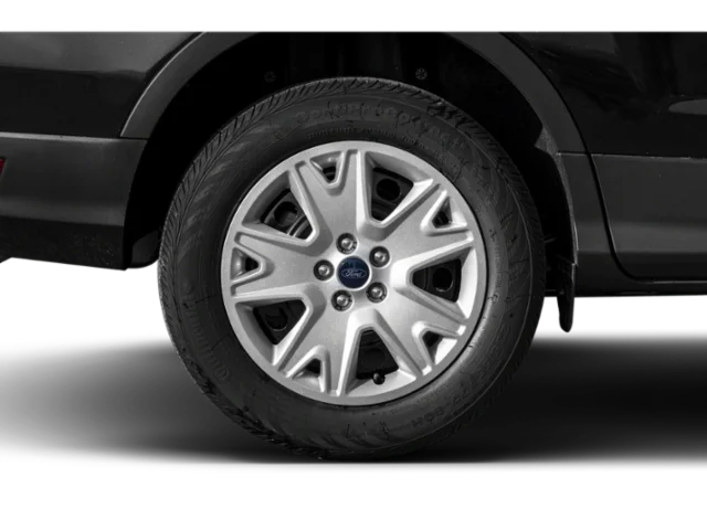 Used 2015 Magnetic Ford SE image 9