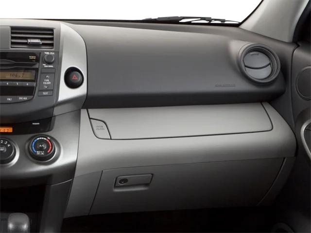 Used 2010  Toyota Sport image 18