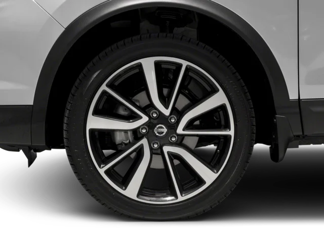 Used 2017 Black Nissan SL image 8