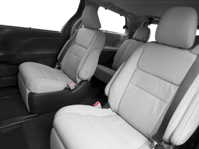Used 2016 Blizzard Pearl Toyota XLE image 11