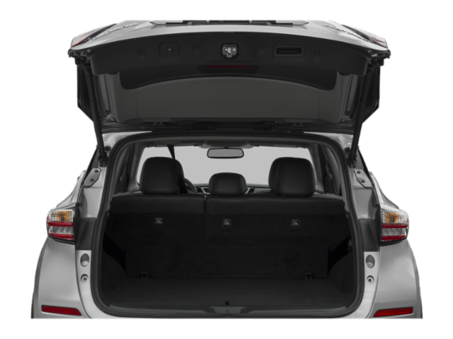 Used 2015 Silver Nissan Platinum image 9
