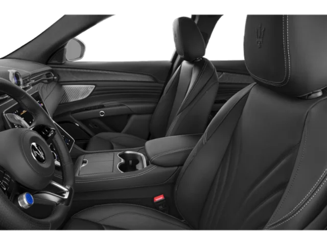 2026 Maserati Grecale Modena V6 - Photo 6