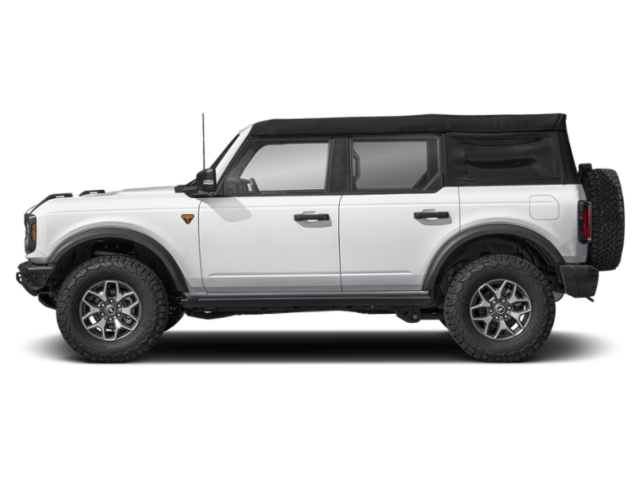 Used 2024 White Ford Badlands image 3